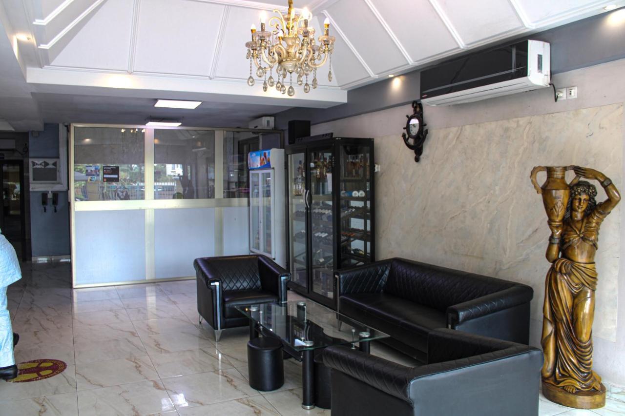 Residence Le Carat Bonapriso Дуала Екстер'єр фото
