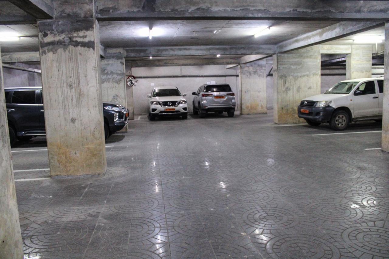 Residence Le Carat Bonapriso Дуала Екстер'єр фото